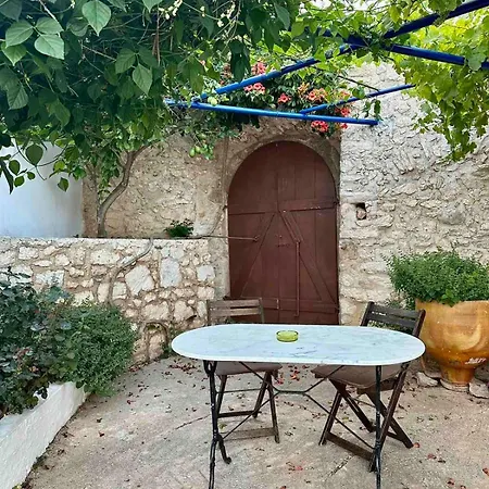 The Old Barrel Houses Livadi  Extérieur photo